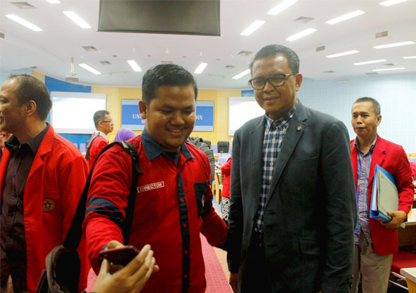 Ada Professor Unhas di Balik Bakal Calon Pilgub Sulsel  