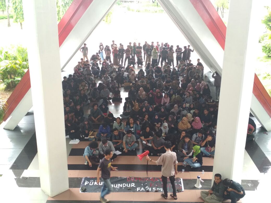 Tak Terbukti Coret-coret Dinding Kampus, Skorsing 2 Mahasiswa HI Unhas Dicabut