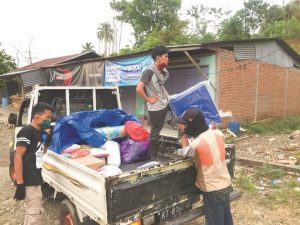 Distribusi Bantuan Logistik Korban Bencana Alam