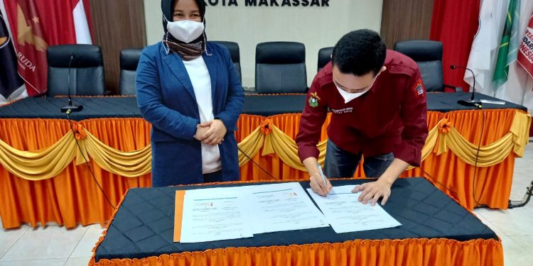 Himapol Unhas Jalin Kolaborasi dengan KPU Kota Makassar
