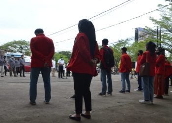 ditemukan kasus terkonfirmasi positif Covid-19 pada 60 mahasiswa peserta Kuliah Kerja Nyata Profesi Kesehatan (KKN-PK) Unhas di Kabupaten Jeneponto,
