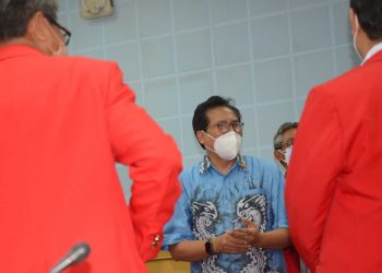 Juru Bicara Presiden Silaturahmi dan Kunjungi Vaksinasi Unhas
