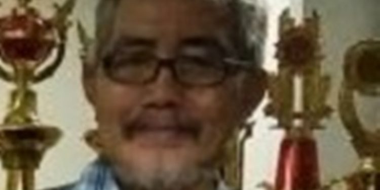 Muhammad Rum Rahim Penyuka Warna Biru