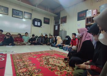 Kopma Unhas Adakan Kelas Investasi Bahas Langkah Terjun Bidang Investasi