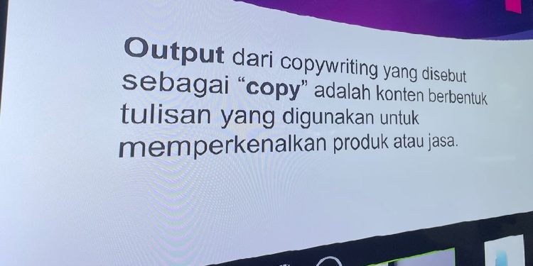 Humanis Fisip Unhas Gelar Webinar Desain Grafis Dan Copywriting