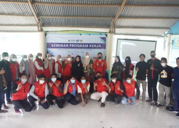 Bantu Pengembangan Desa Banggae dengan KKNT