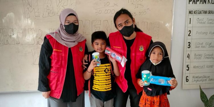 Lestarikan Kebiasaan Menabung dengan Sosialisasi