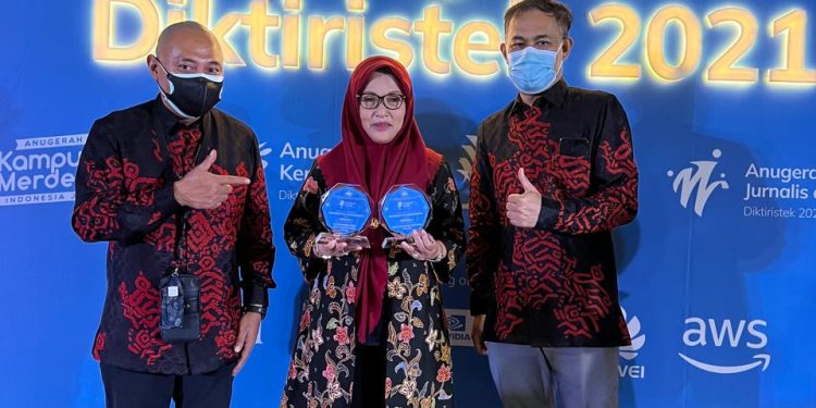 Unhas Raih Dua Juara dalam Penghargaan Anugerah Diktiristek 2021