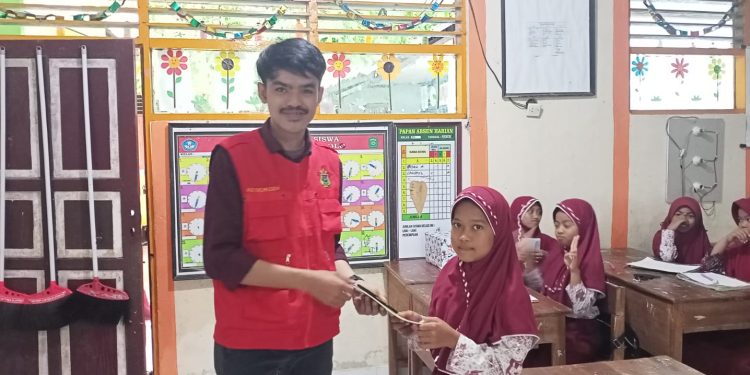 KKN Takalar 4 Lakukan Sosialisasi Metode Ranking 1 di SD Bolo