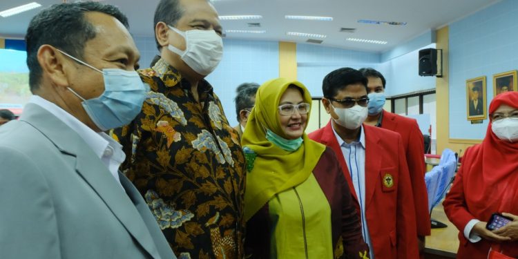 Chairul Tanjung Ajukan Pertanyaan Terkait Posisi Unhas ke Depan