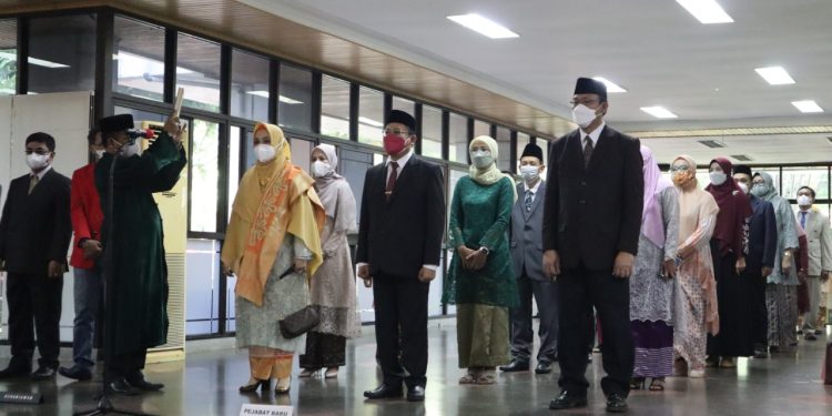 Jelang Akhir Jabatan, Dwia Lantik Tiga Dekan Baru Unhas