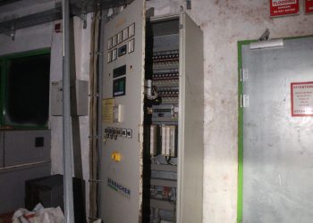 Semrawut Kabel Listrik Unhas