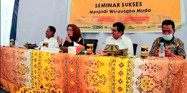 Unhas Market Expo Hadirkan Seminar Sukses Jadi Wirausaha Muda