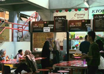 5 Warung Makan Legendaris di Unhas yang Wajib Kamu Coba