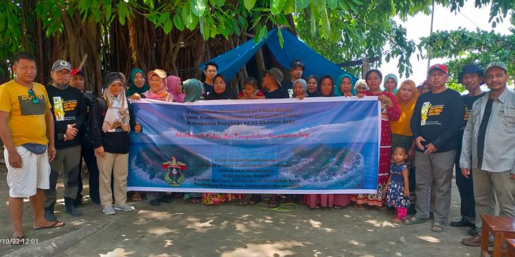 Departemen Ilmu Kelautan Unhas Lakukan Pengabdian di Pulau Samatellu