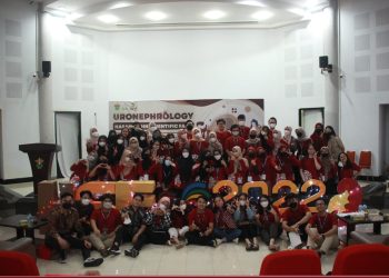 Foto bersama Panitia Pelaksana Hasanuddin Scientific Fair 2022 di Aula Prof Amiruddin FK Unhas, Minggu (16/10)