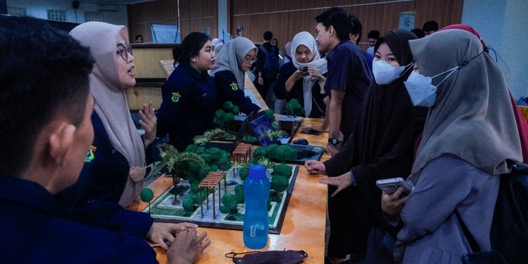 Pameran Agronomy Exhibition: Kenalkan Hasil Karya Praktikum Mahasiswa Agronomi