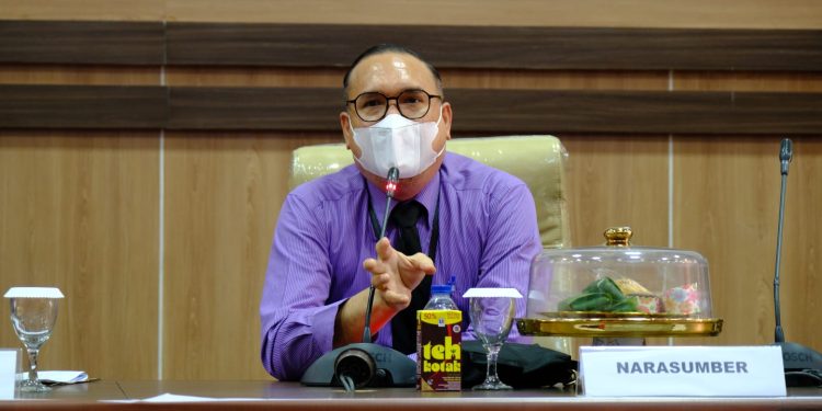 Direktur Pengawasan OJK Ungkap Alasan Bapepam LK Bubar