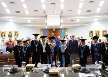 Rayakan Dies Natalis ke-15, Farmasi Unhas Hadirkan Sidang Senat Terbuka