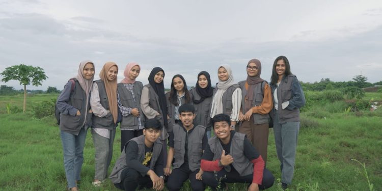 Mahasiswa Unhas mengikuti program magang merdeka di PT Karya Petani Indonesia (Vestanesia). Dokumentasi pribadi