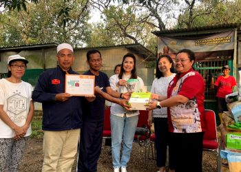 Peserta International Shelter Medicine and Animal Welfare Course 2023 mengunjungi salah satu tempat perlindungan hewan di Kota Makassar, Sabtu (18/3). Dokumentasi pribadi