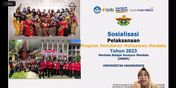 Penyampaian sosialisasi oleh Kepala Sub Direktorat Pembelajaran Mandiri, Makkarennu SHut MSi PhD melalui Zoom Meeting, Selasa (18/4). Tangkapan layar