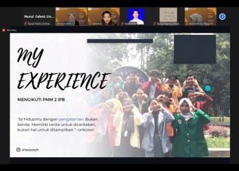 Pemaparan materi oleh peserta PMM 2 Unhas-IPB, Aisyah Amir dalam Fosil Youth Space UKM Fosil Faperta Unhas melalui Zoom Meeting, Kamis (27/4). Tangkapan layar