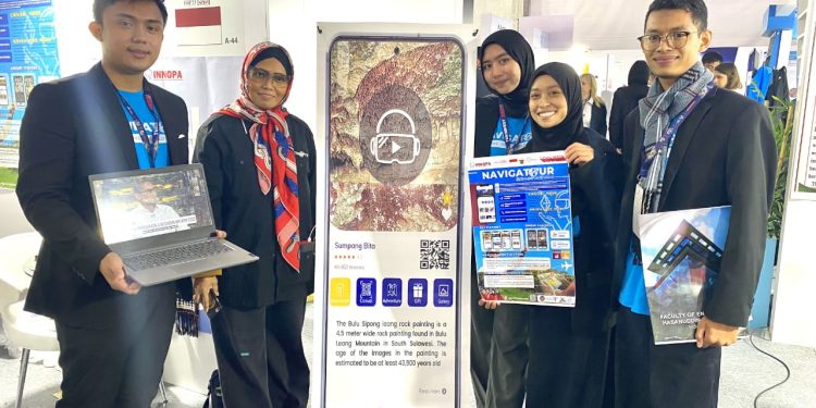 Tim NAVIGATOUR, salah satu perwakilan Unhas dalam ISIF 2023 bersama dosen pendampingnya, Dr Eng Intan Sari Areni ST MT. Dokumentasi pribadi