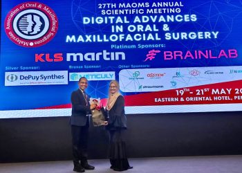 Wakil Rektor bidang Akademik dan Kemahasiswaa Universitas Hasanuddin, Prof Muhammad Ruslin drg MKes PhD SpBM(K) di acara 27th MAOMS Annual Scientific Meeting Presidential Symposium, bertempat di Eastern and Oriental Hitel, Penang Malaysia, Jumat-Minggu (19-21/5). Dokumentasi pribadi