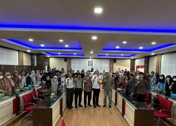 Bekerja Sama dengan OJK, FEB Unhas Laksanakan Kuliah Umum