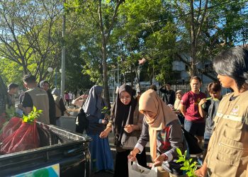 Tim Kadaireka Fahutan Unhas Tingkatkan Kepedulian Masyarakat Terhadap Lingkungan