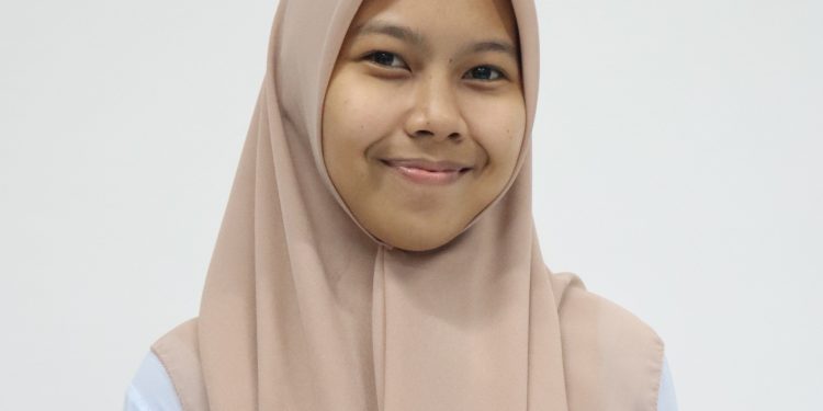 Menyimpul Takdir dalam Pertemuan Tak Terduga