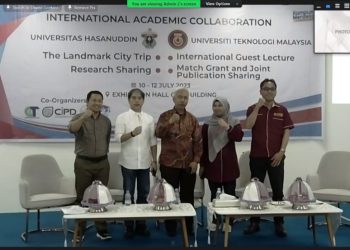 Kolaborasi Kuliah Tamu FT Unhas dan UTM Kenalkan Budaya Sulawesi Selatan