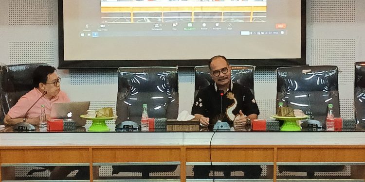 Kuliah Tamu Fisip Unhas Undang Ketua Dewan Pembina Puspolkam Indonesia