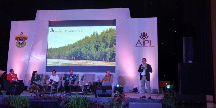 Profesor Meteorologi Hutan IPB Bahas Keunikan Tanaman Bakau