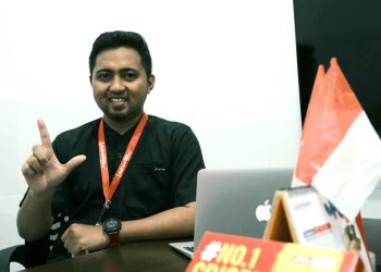 Muara Indah Pergulatan Hidup Pendiri Lazuna