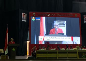 Dekan FEB Unhas Titip Dua Pesan Moral untuk Maba 2023