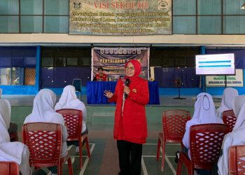 Program Kerja Kolaborasi Mahasiswa KKN Hukum Unhas Ajak Siswa Melek Demokrasi