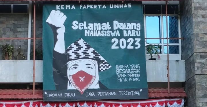Spanduk BEM Faperta yang terpasang di Gedung Dekanat sebelum dicopot. Sumber: Istimewa