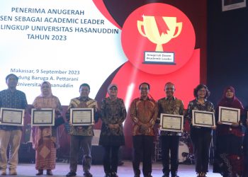 Unhas Beri Apresiasi Dosen sebagai Academic Leader, Berikut Nama Penerima Penghargaan