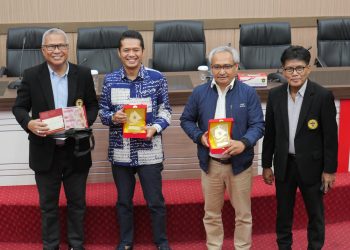 Kuliah Umum FEB Unhas Bahas Keamanan dan Kenyamanan Transaksi di Era Digital