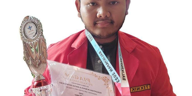 Ikut Olimpiade Nasional, Mahasiswa Unhas Sukses Bawa Pulang Medali Emas dan Perak