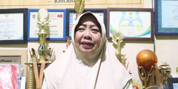 Nuraeni, Berkelana ke Pesisir Negeri