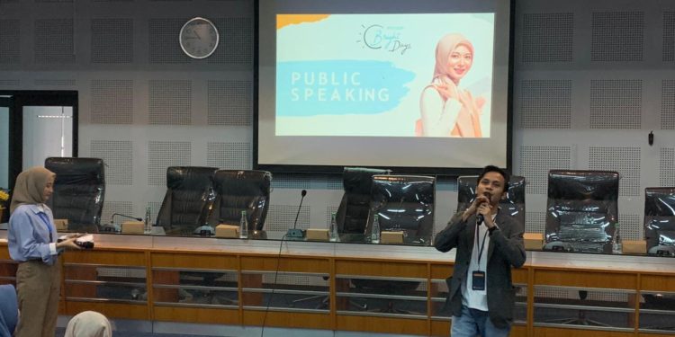 FISIP Unhas Gandeng Wardah pada Talkshow Public Speaking