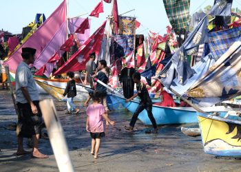Menabur Berkah Lewat Maudu Lompoa