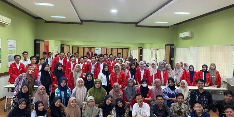 KSEI FoSEI Unhas Gagas Diklat Ekonomi Islam, Bangun Generasi Ekonom Rabbani