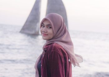 Cinderella yang Tak Lagi Menunggu Pangerannya