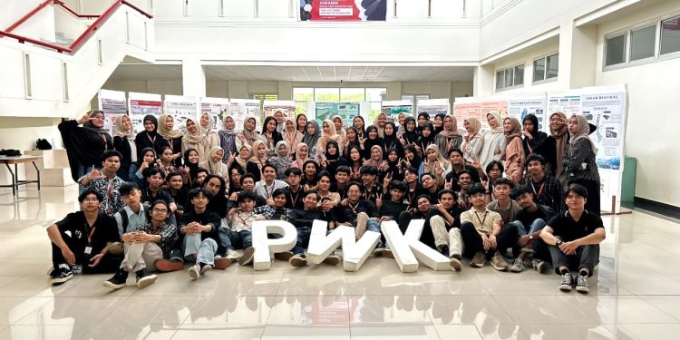 Mahasiswa PWK 2022 Hasilkan Perencanaan Kawasan Komersial Terapung di sekitar Sungai Walanae