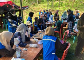 Siaga Ners Unhas Sambut Milad ke-17 dengan Baksos di Pangkep