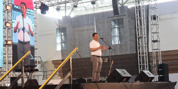 Prof Adi Maulana Sampaikan Komitmen Ekonomi Sirkular pada Launching Produk Hadin